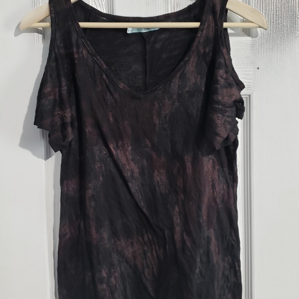 Maurices Large Cold Shoulder Top - Picture 4 of 5